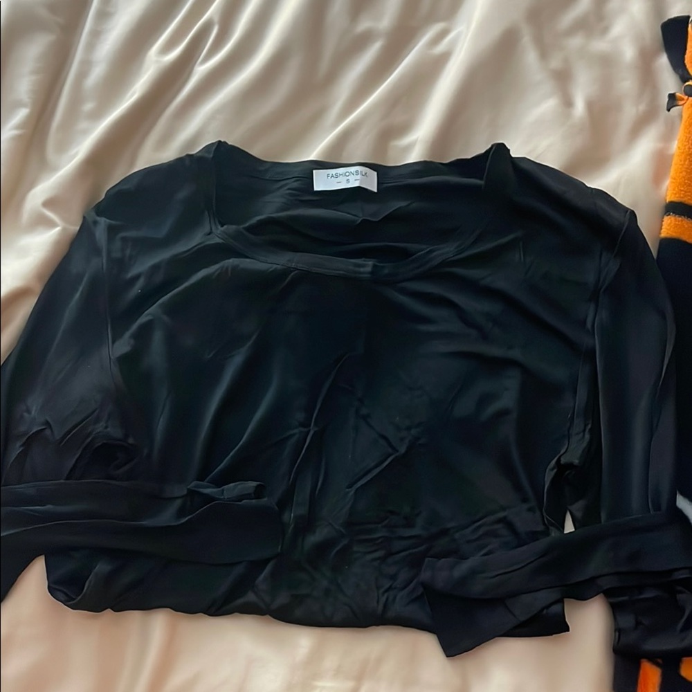 Unisex silk thermal top